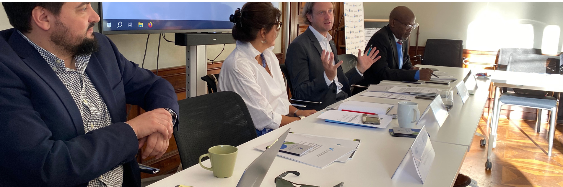 GI-ESCR gathered experts to mainstream in their agendas tax justice and public services